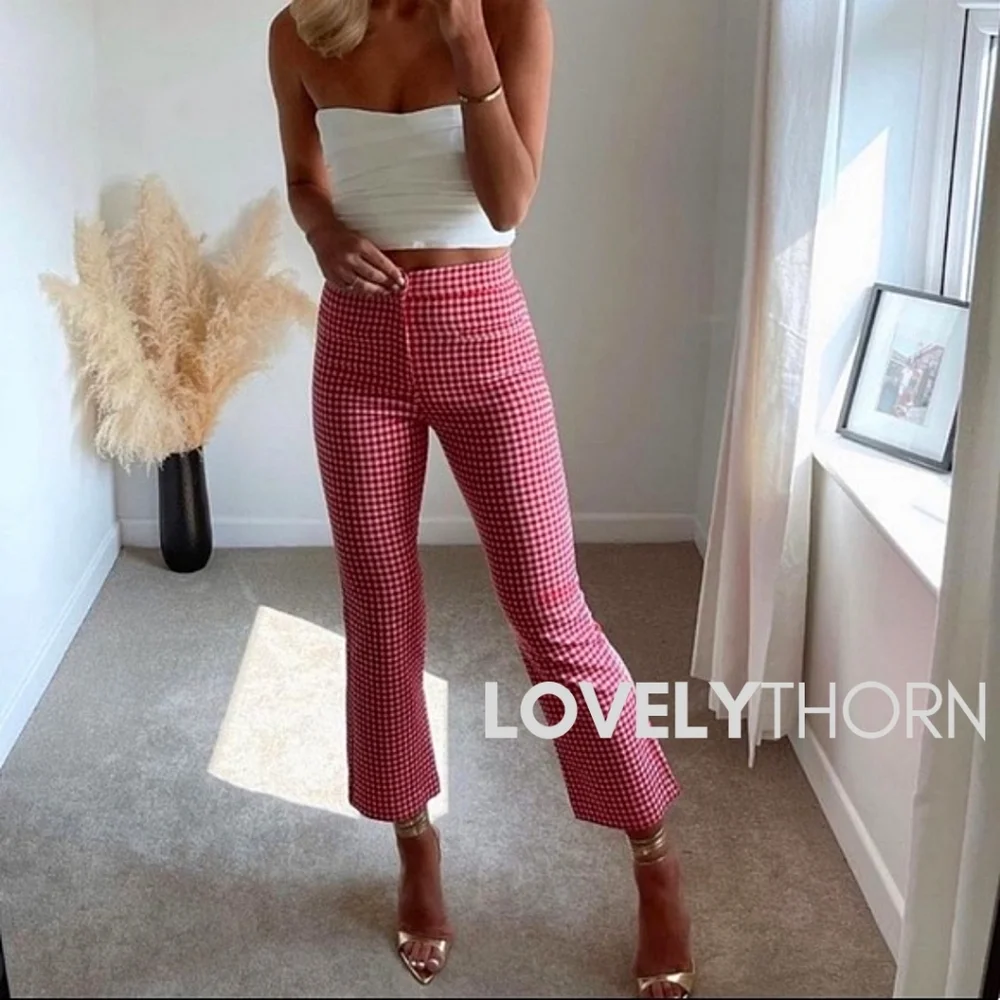 ZARA // red & white textured gingam hi waist crop mini flare pants - Picture 9 of 14